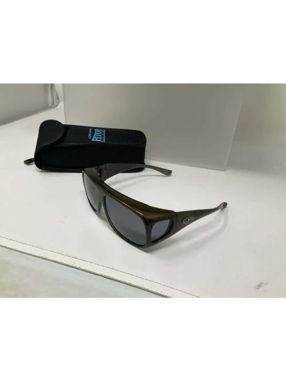Jonathan Paul Fitovers Polarized Sunglasses  Frame Olive Crystal JP009 & Case